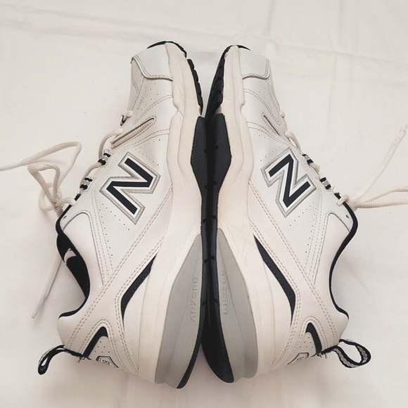 NEW BALANCE Sneakers. Comfort Insert. Size 10. COLOR White and Blue. - Picture 13 of 17